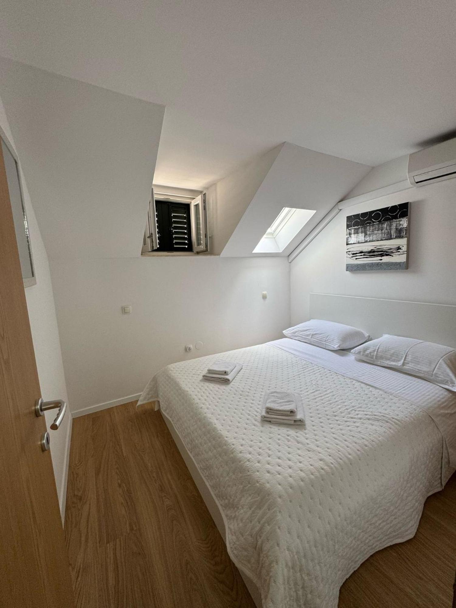 Apartments Bepina- 5 Mins From The Center Сплит Екстериор снимка
