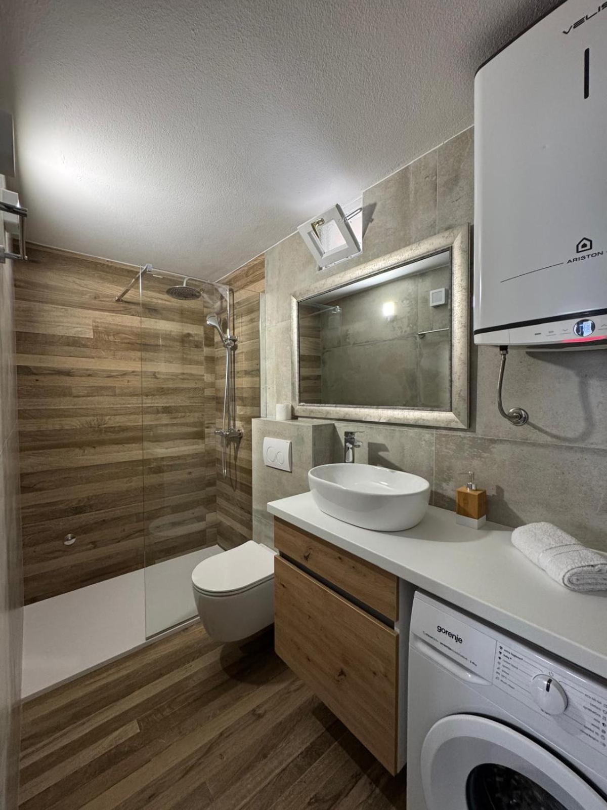 Apartments Bepina- 5 Mins From The Center Сплит Екстериор снимка