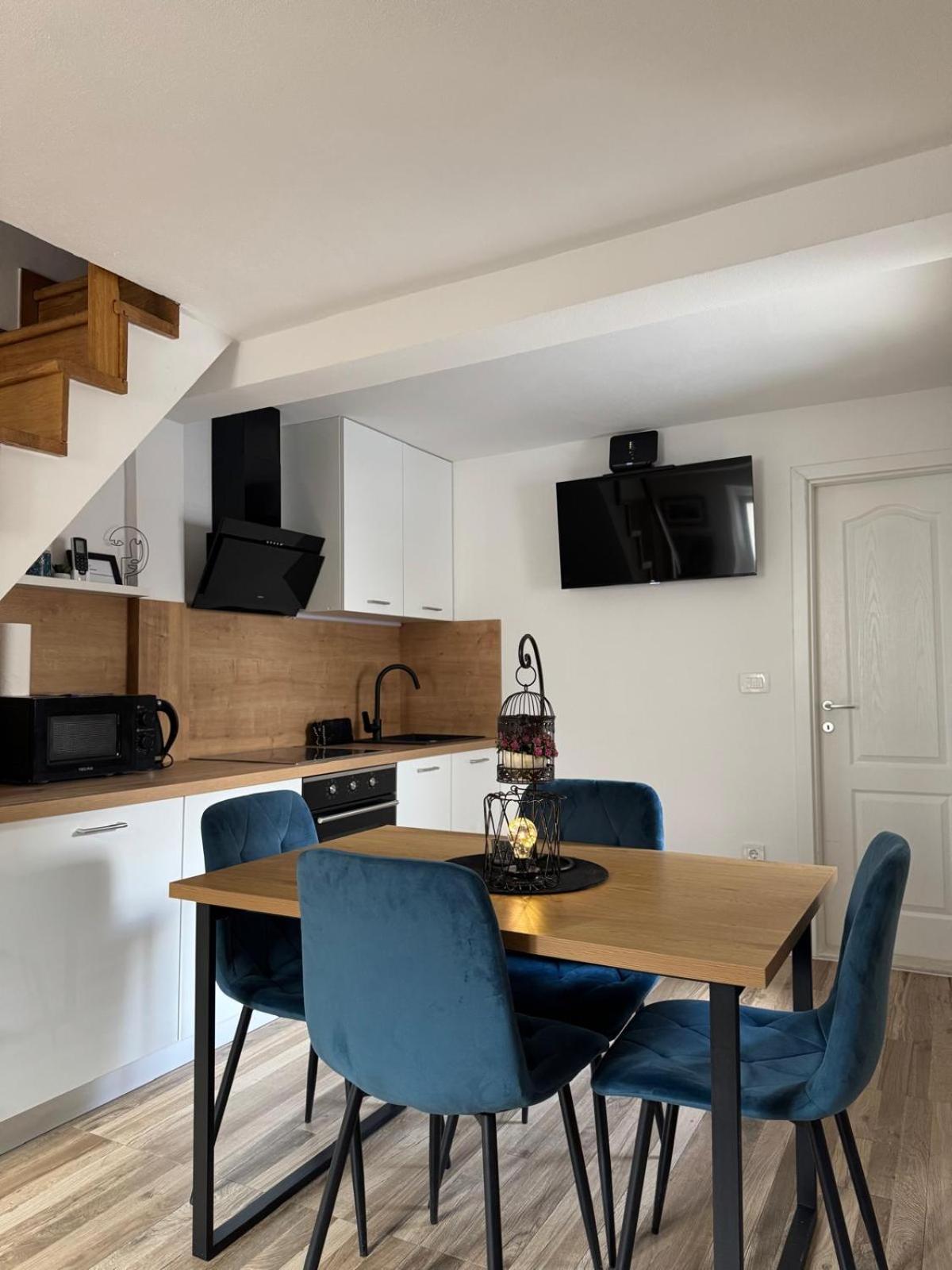 Apartments Bepina- 5 Mins From The Center Сплит Екстериор снимка