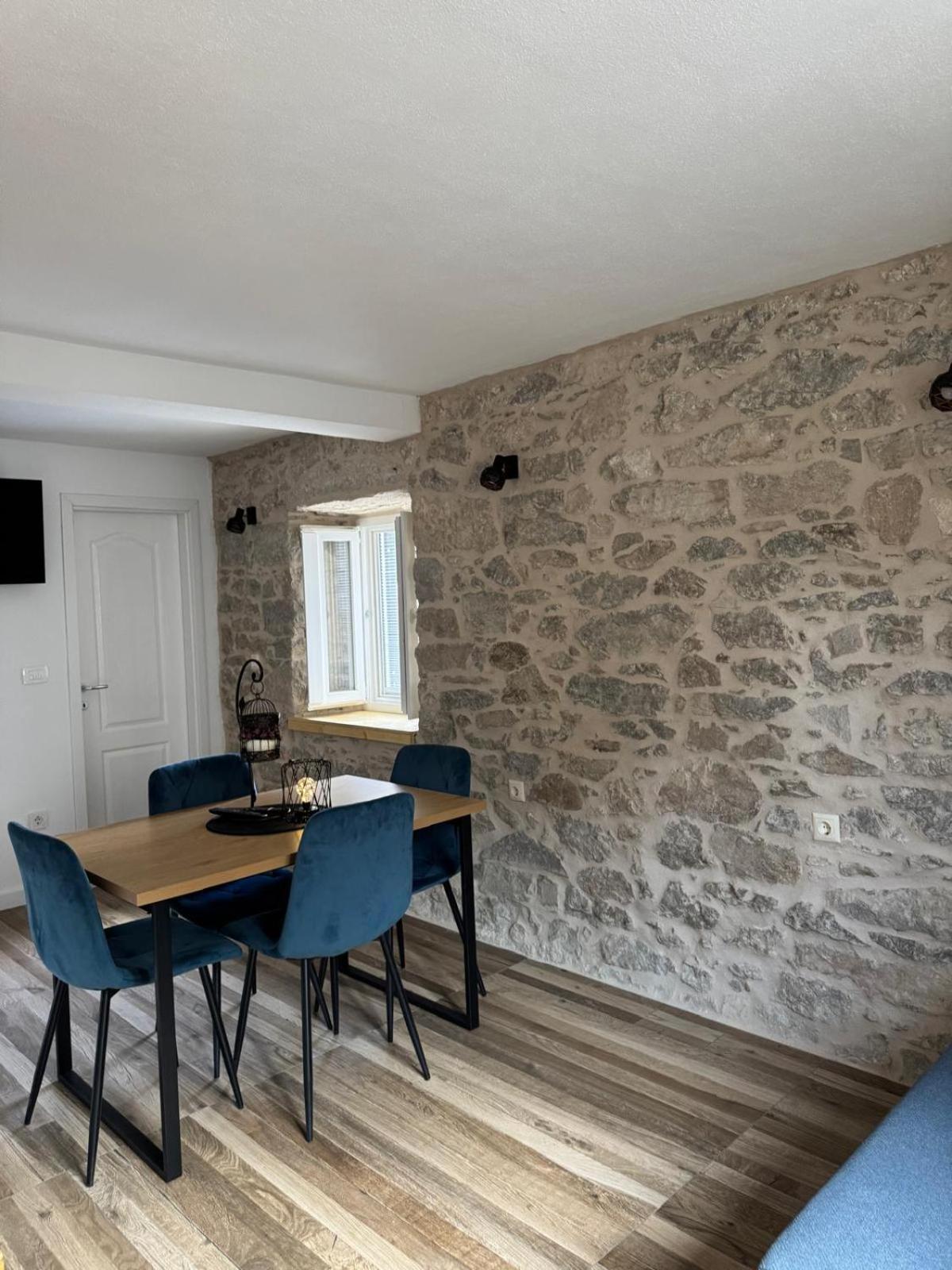 Apartments Bepina- 5 Mins From The Center Сплит Екстериор снимка