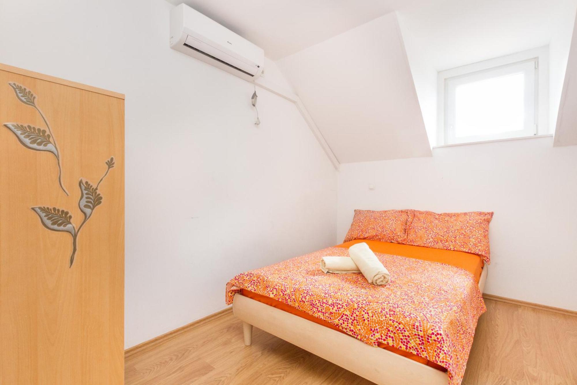 Apartments Bepina- 5 Mins From The Center Сплит Екстериор снимка