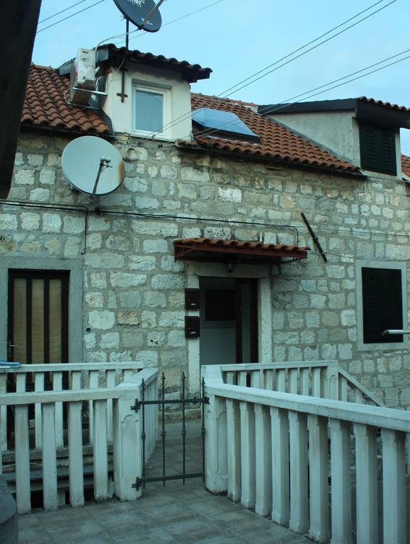 Apartments Bepina- 5 Mins From The Center Сплит Екстериор снимка